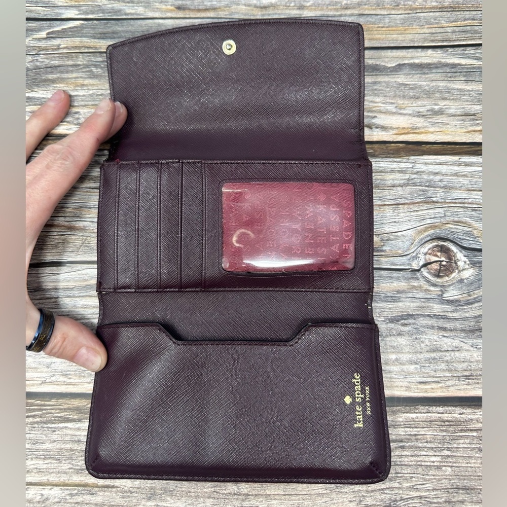 KATE SPADE New York Saffiano Burgundy Trifold Phone Wallet Clutch EUC - Picture 12 of 16